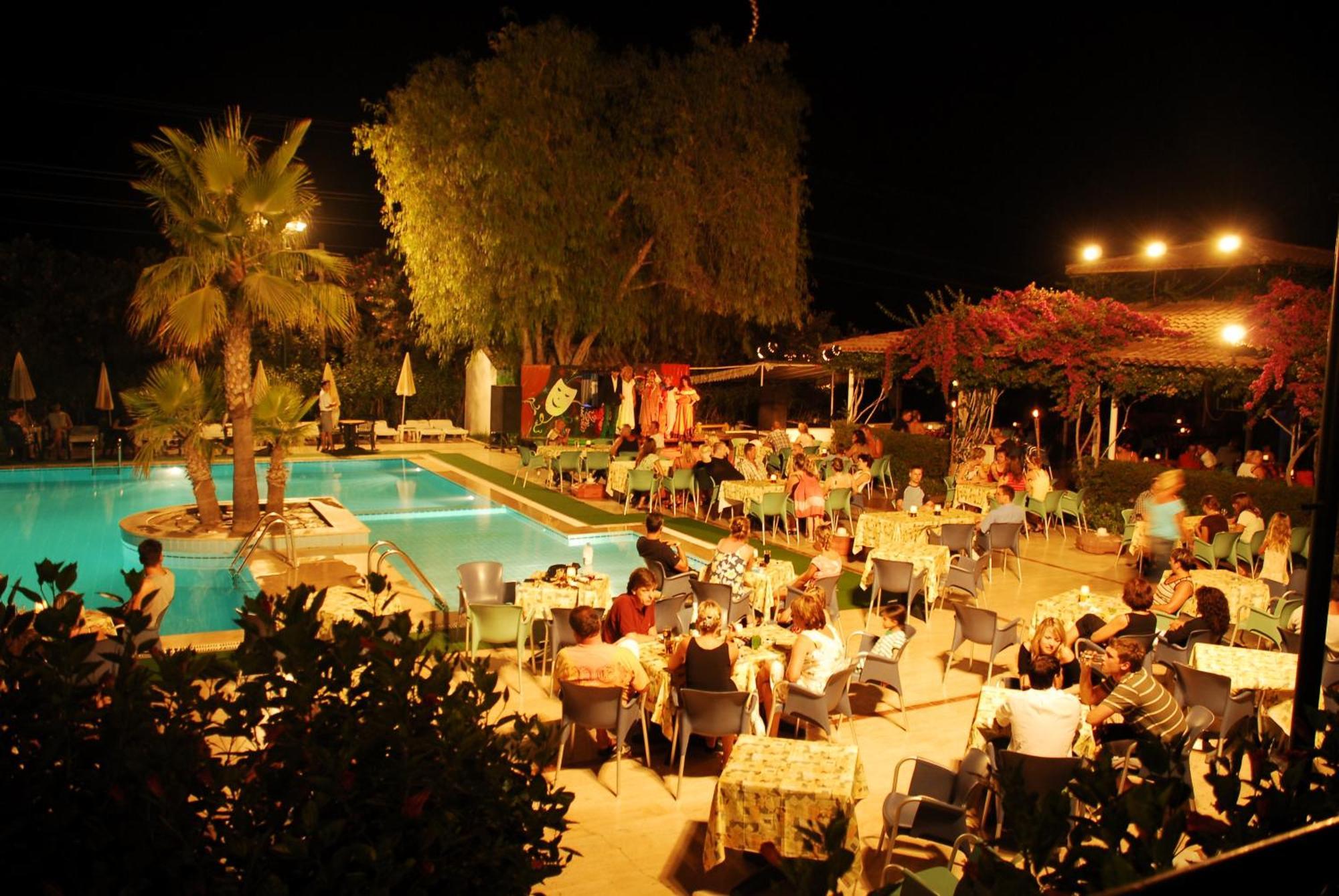 Titan Club Hotel Ultra All Inclusive Каргисак Екстериор снимка