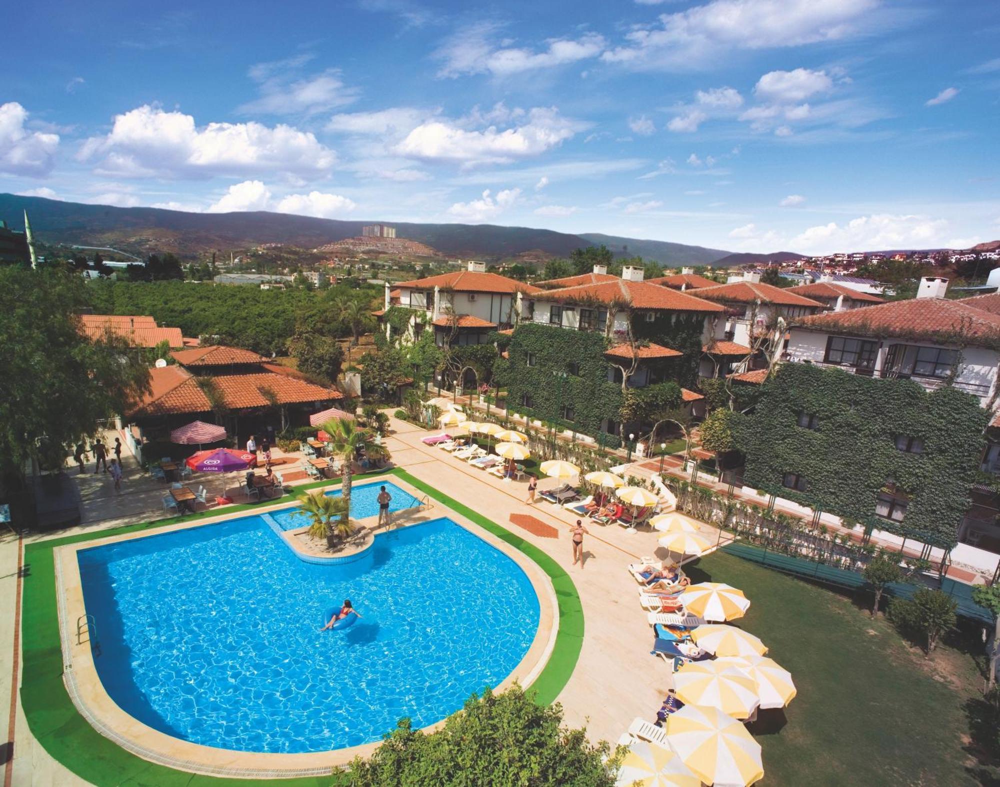 Titan Club Hotel Ultra All Inclusive Каргисак Екстериор снимка