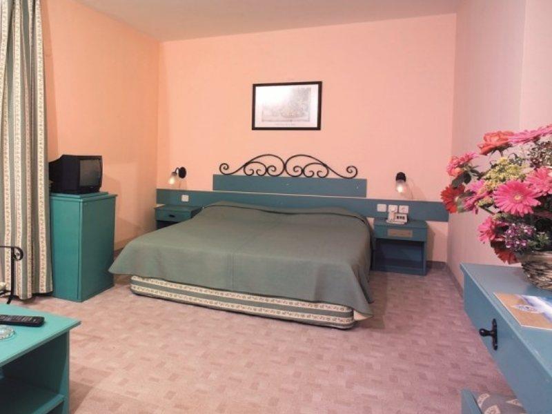 Titan Club Hotel Ultra All Inclusive Каргисак Екстериор снимка