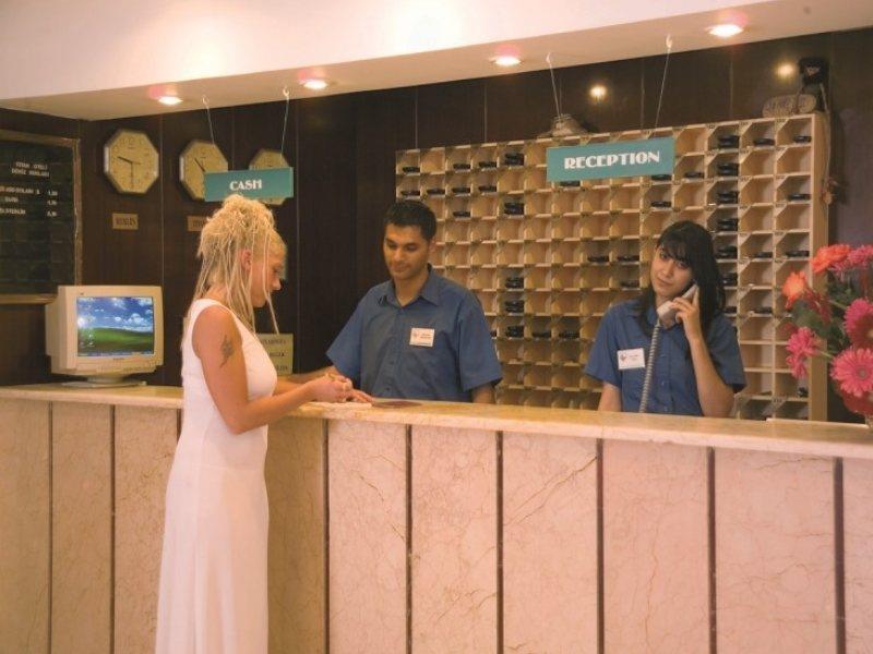 Titan Club Hotel Ultra All Inclusive Каргисак Екстериор снимка